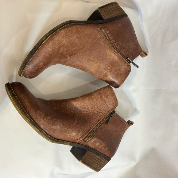 LUCKY BRAND Sz 9.5 Booties 2 Zippers Leather Distressed Stacked Heels Almond Toe - Picture 8 of 11